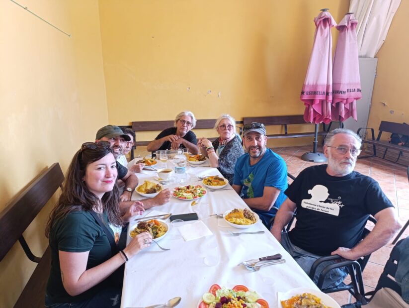 COGIENDO FUERZAS PARA EL FESTIVAL.